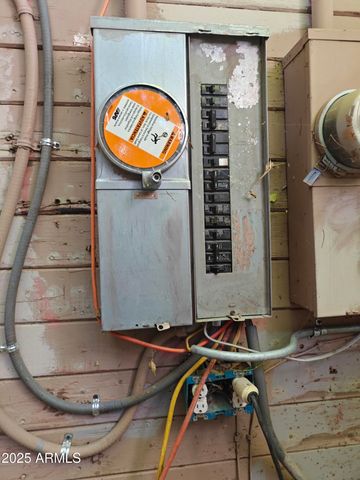 178 180 182 SOUTH CEDAR Avenue, Miami, AZ 85539