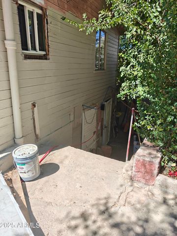 178 180 182 SOUTH CEDAR Avenue, Miami, AZ 85539