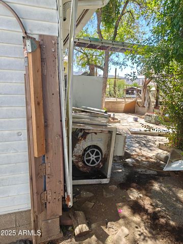 178 180 182 SOUTH CEDAR Avenue, Miami, AZ 85539