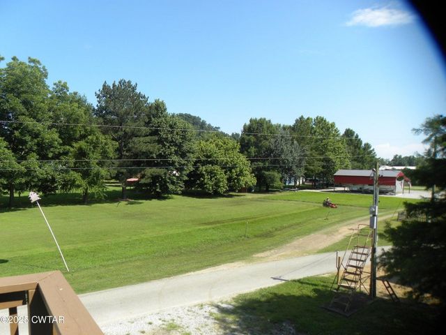 407 PEVAHOUSE CAMP CIR, Decaturville, TN 38329
