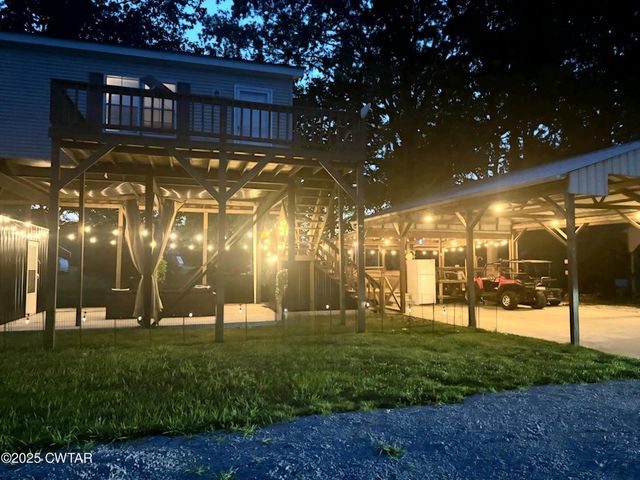 407 PEVAHOUSE CAMP CIR, Decaturville, TN 38329