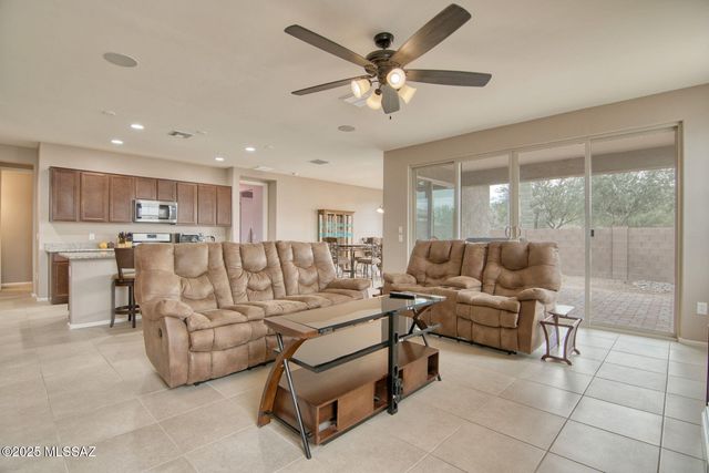 10202 E Civano Wash Trail, Tucson, AZ 85747