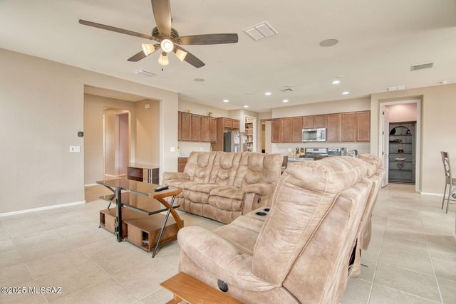 10202 E Civano Wash Trail, Tucson, AZ 85747