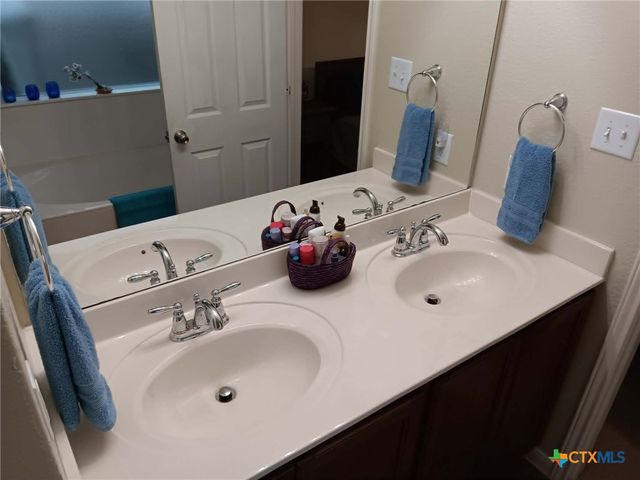 924 Karah, New Braunfels, TX 78130