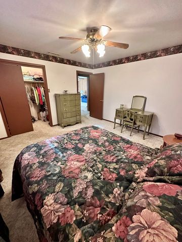 102 E School Drive, Loraine, TX 79532