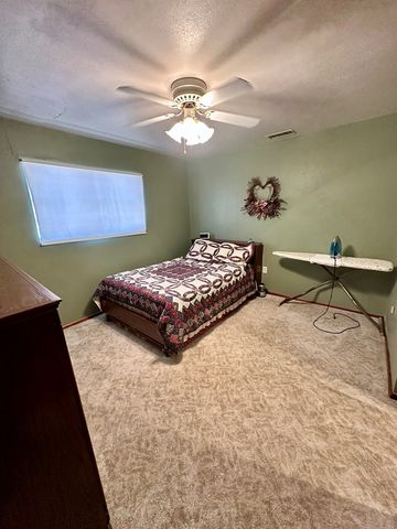 102 E School Drive, Loraine, TX 79532