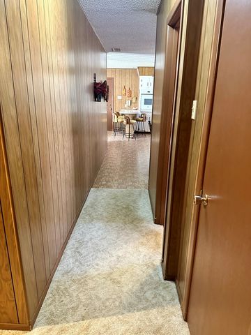 102 E School Drive, Loraine, TX 79532