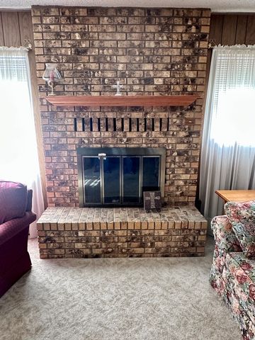 102 E School Drive, Loraine, TX 79532