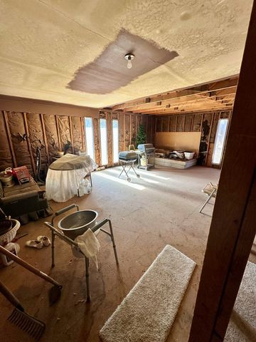 102 E School Drive, Loraine, TX 79532