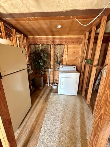 102 E School Drive, Loraine, TX 79532