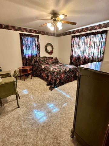 102 E School Drive, Loraine, TX 79532