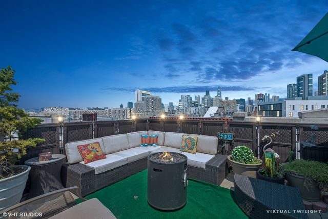 520 N Halsted Street 604, Chicago, IL 60642