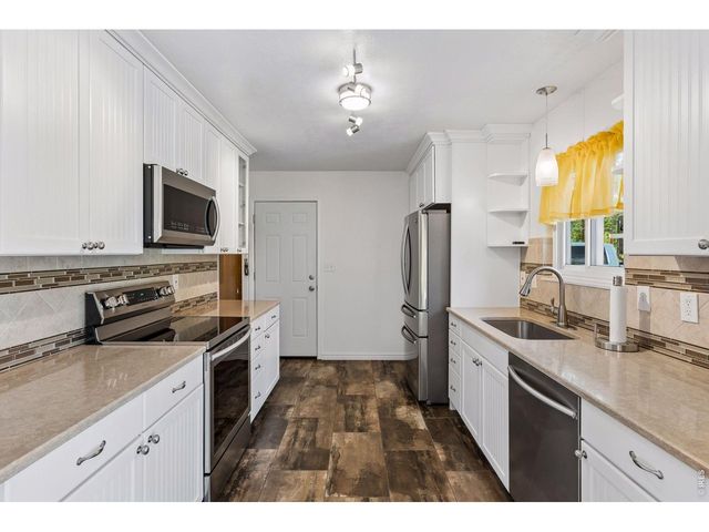 1905 W 23rd St, Loveland, CO 80538