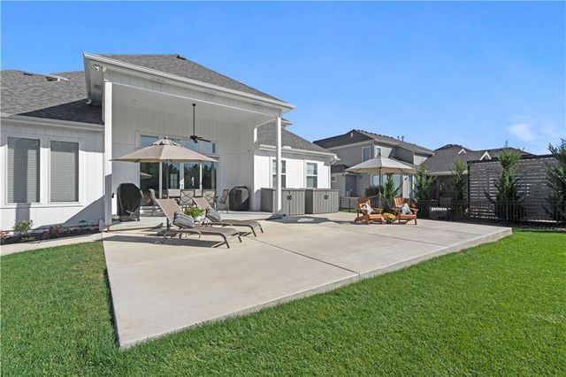 14686 S Parkhill Street, Olathe, KS 66062