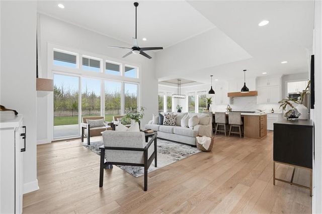 14686 S Parkhill Street, Olathe, KS 66062