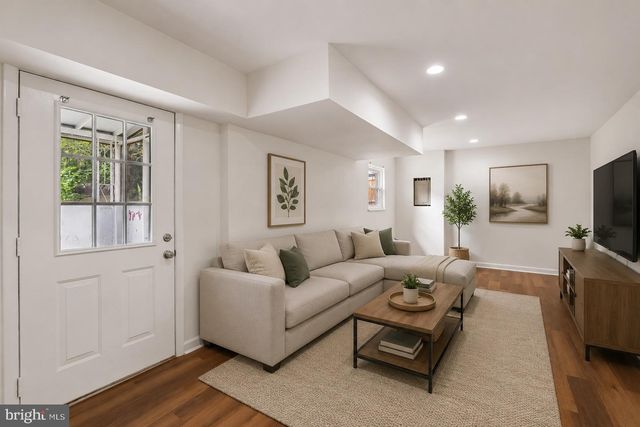 727 GRANDIN AVE, Rockville, MD 20850