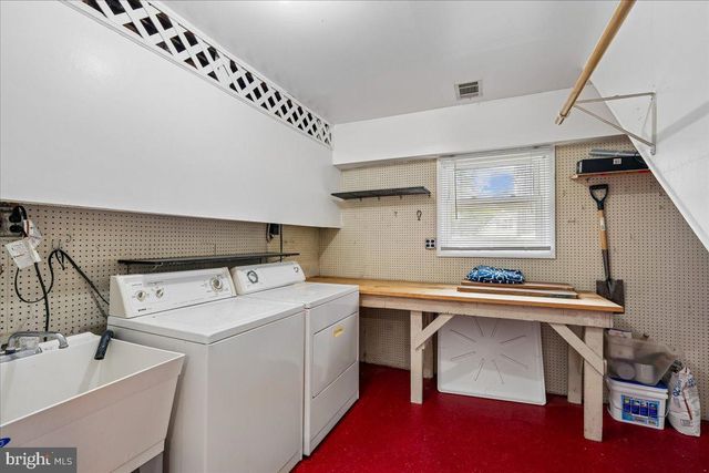 727 GRANDIN AVE, Rockville, MD 20850