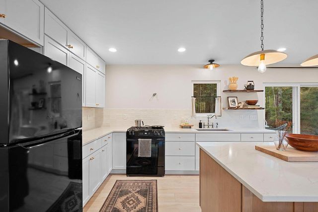 N8658 MAPLE BEACH ROAD, Wausaukee, WI 54177