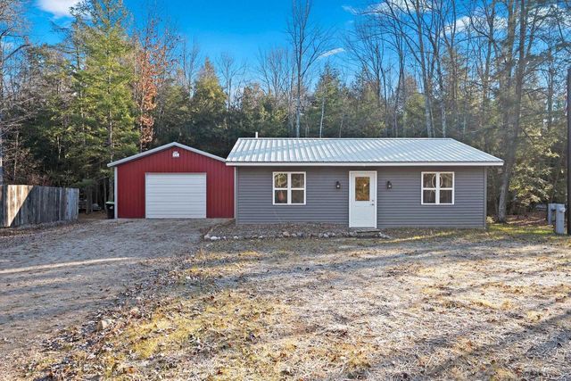 N8658 MAPLE BEACH ROAD, Wausaukee, WI 54177