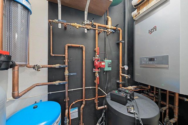 N8658 MAPLE BEACH ROAD, Wausaukee, WI 54177