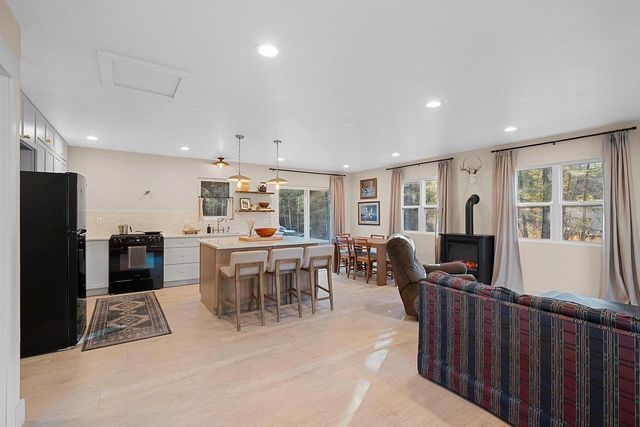 N8658 MAPLE BEACH ROAD, Wausaukee, WI 54177