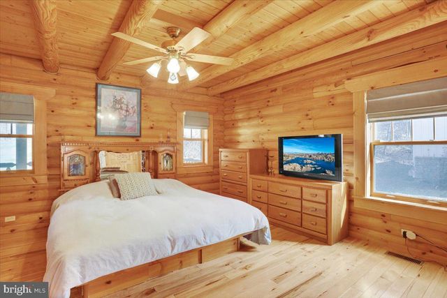 220 LANDIS STORE RD, Boyertown, PA 19512