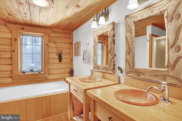 220 LANDIS STORE RD, Boyertown, PA 19512