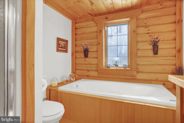 220 LANDIS STORE RD, Boyertown, PA 19512