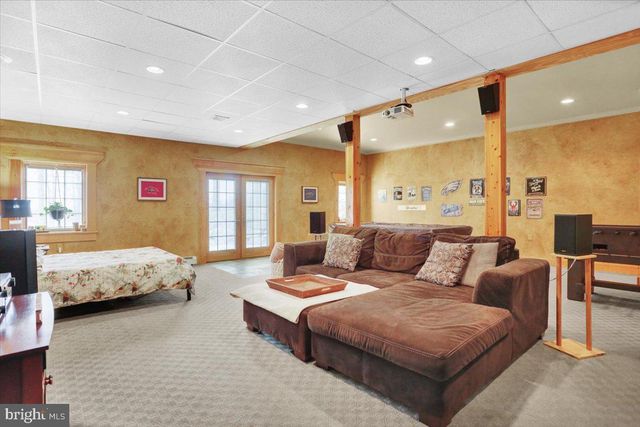 220 LANDIS STORE RD, Boyertown, PA 19512