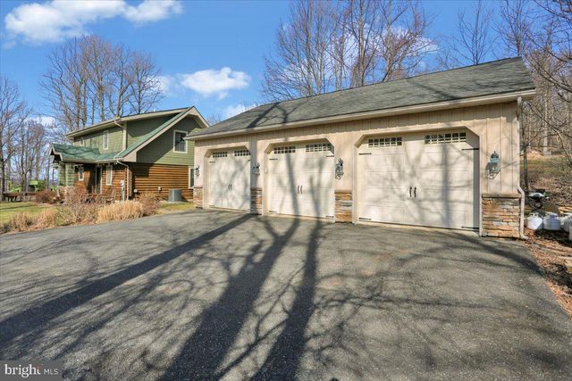 220 LANDIS STORE RD, Boyertown, PA 19512