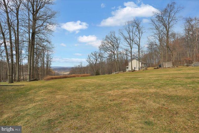 220 LANDIS STORE RD, Boyertown, PA 19512