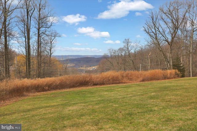 220 LANDIS STORE RD, Boyertown, PA 19512