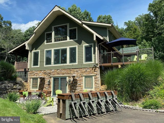 220 LANDIS STORE RD, Boyertown, PA 19512