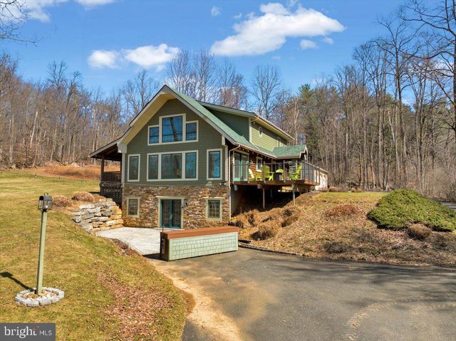 220 LANDIS STORE RD, Boyertown, PA 19512