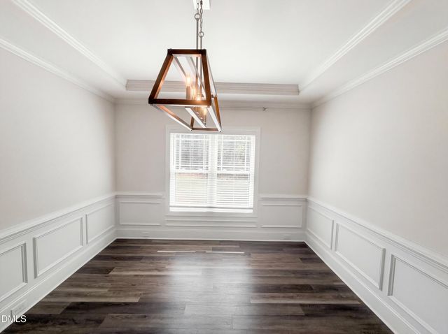 333 Oakhaven Drive, Holly Springs, NC 27540