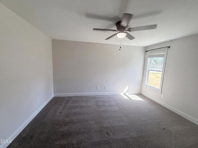 333 Oakhaven Drive, Holly Springs, NC 27540