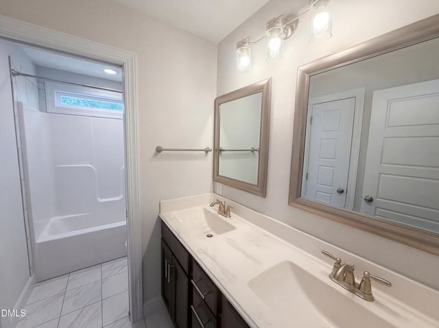 333 Oakhaven Drive, Holly Springs, NC 27540