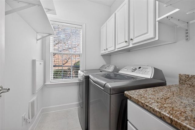 5395 Harbury Lane, Suwanee, GA 30024