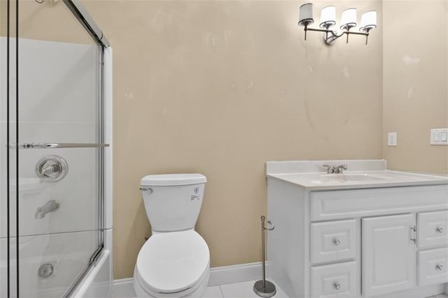 5395 Harbury Lane, Suwanee, GA 30024