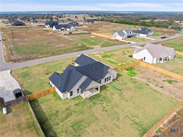 7921 Rock Crest Drive, Moody, TX 76557