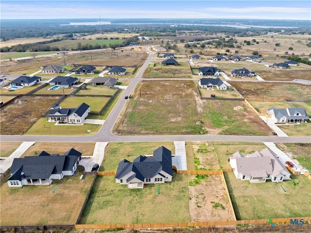 7921 Rock Crest Drive, Moody, TX 76557