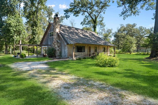 1319 County Road 6474, Dayton, TX 77535