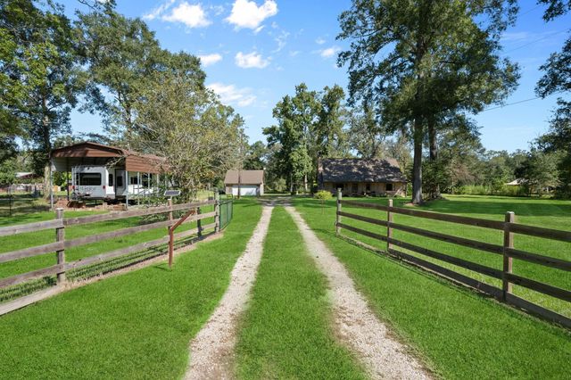 1319 County Road 6474, Dayton, TX 77535