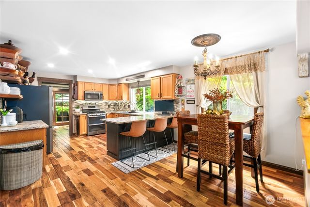 1863 Connery Lane E, Port Orchard, WA 98366