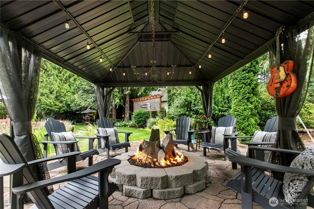 1863 Connery Lane E, Port Orchard, WA 98366