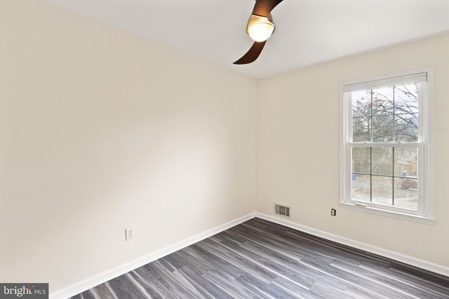 2410 ALSOP CT, Reston, VA 20191