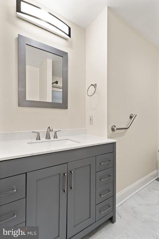 2410 ALSOP CT, Reston, VA 20191