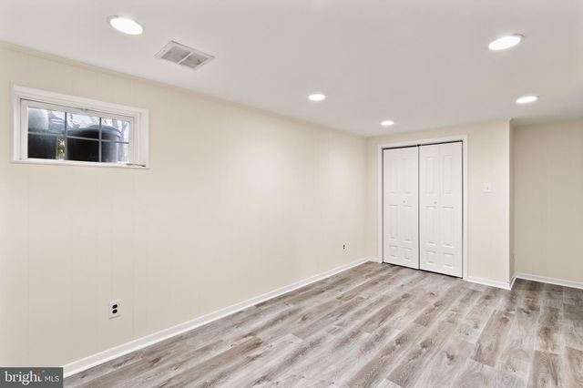 2410 ALSOP CT, Reston, VA 20191