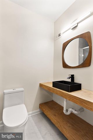 2410 ALSOP CT, Reston, VA 20191