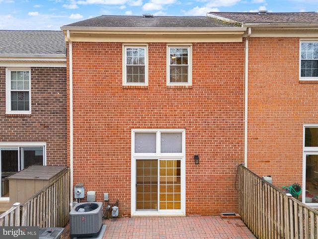 2410 ALSOP CT, Reston, VA 20191